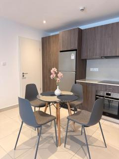 One bedroom apt The Bantree Airport - 6