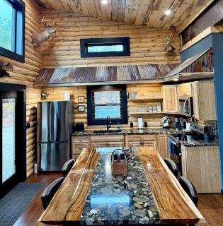 Whispering Pines Cabin - Rustic Escape + Hot tub - 5
