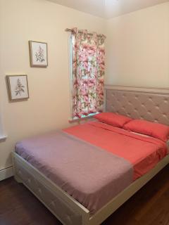 Enjoyable 3-bedroom house in charming East Orange neighborhood - 2
