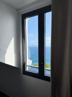 Appartement ZANDOLI - T4 Duplex face aux Saintes - 3