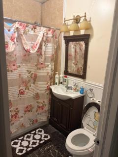 Enjoyable 3-bedroom house in charming East Orange neighborhood - 5
