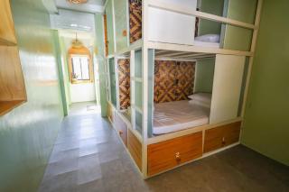 Happiness Hostel Boracay - 1