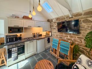 Smugglers Cottage - 3