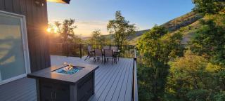 The Lookout, a private off-grid cabin 2 bed - 8