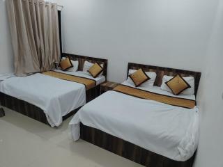 Nitharwal Palace Hotel Near Khatu Shyam Mandir - 2