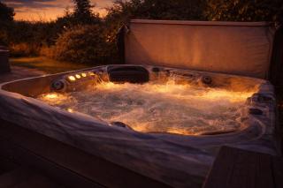 Quiet Retreat with Hot Tub & EV Charging - 9