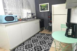 Central Vieques 2BR | Walk to Ferry, Beach & Plaza - 2