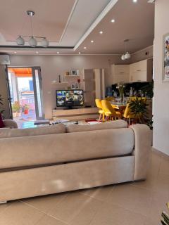 Neo Serenity Apartment NAMR - 5