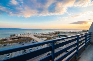 VELEBOS SUPERIOR APARTMENT - spacious luxury four-room apartment on 220 m2 - panoramic view of the sea and islands - prestigious location by the sea to the new city center of Žnjan - top amenities - free garage parking space - 4