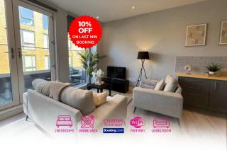 2BDR Apartment Perfect For Relocator Stays By Charles Richardson ltd Short Lets & Serviced Accommodation Couldson - 0