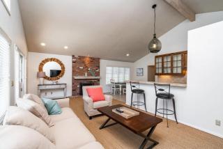 Quintessential Balboa Island Gem home - 8