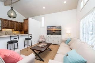 Quintessential Balboa Island Gem home - 7