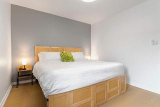 Spacious Downtown 1 BDRM - Walking Distance - 1