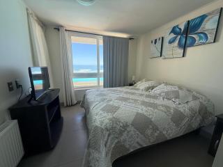 Laguna y vista al Mar - 1