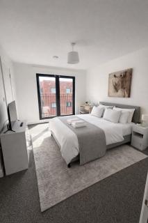 Luxury 2BR Heathrow Escape Free Parking - 6