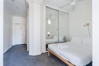 Iconic State Library View Studio CBD - 5