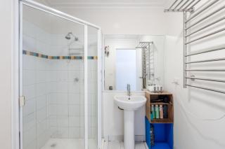 Iconic State Library View Studio CBD - 8