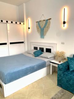 Little Home Studio - 5