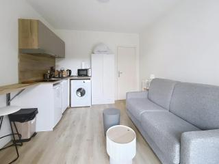 Normandy Mermoz - 3