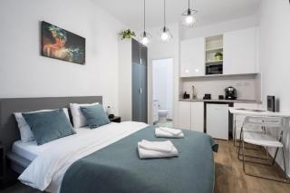 Old Town Courtyard Aparthotel by RH Reserve - 0