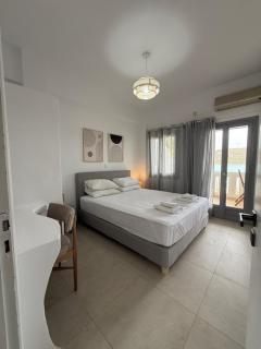 Akti Rooms And Studios - 7