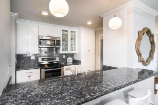 Chic Oceanview Condo Remodeled Stunning Views condo - 5