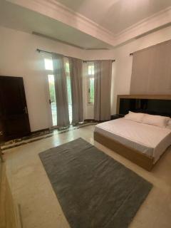 West Golf Ground Floor Apartment with Private Pool - 3