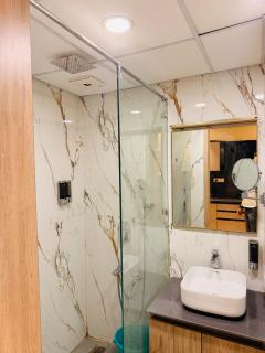 Sixtyone stays -Premium Stays - 5