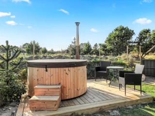 Holiday Home Ansine - 1-2km from the sea by Interhome - 1