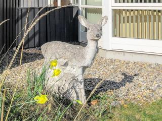 Holiday Home Ansine - 1-2km from the sea by Interhome - 2