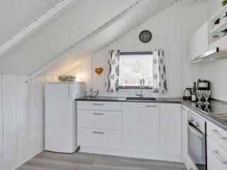 Holiday Home Roderich - 400m from the sea by Interhome - 6