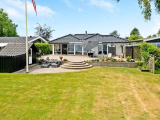 Holiday Home Erok - 100m from the sea by Interhome - 5