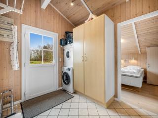 Holiday Home Tinka - 1-2km to the fjord by Interhome - 3