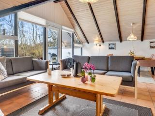 Holiday Home Arnfin - 160m from the sea by Interhome - 3