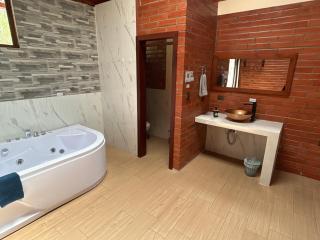 The Lookout Hideaway - 8