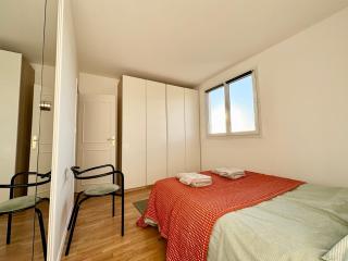 Enjoy Eiffel Sparkle from Your Balcony - 2