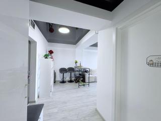 Tower Apartments A6 - 6