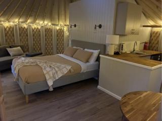 Yurts at Yelverton - 2