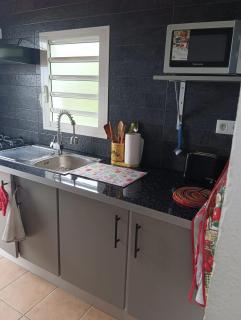 Maison coquette avec balcon au Tampon, 50 m² - 9