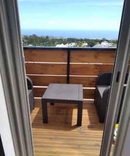 Maison coquette avec balcon au Tampon, 50 m² - 1