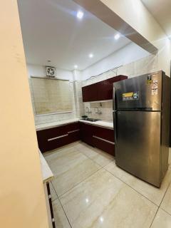 Happy Feet 3Bhk with terrace By Arony Hospitality - 2