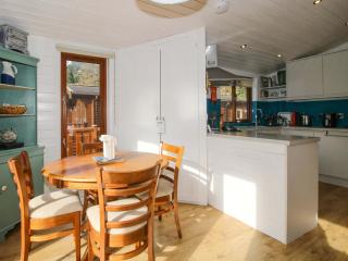 No 14 Astbury Falls Luxury Retreat - 1