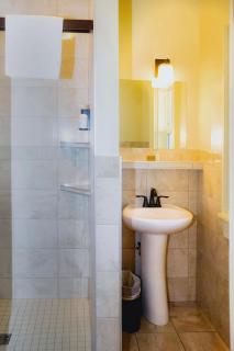 Prince of Wales Hotel - 9