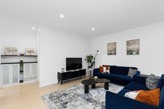 4BR Carlisle Stay Near Airport & Stadium Sleeps 8 - Perth - 6