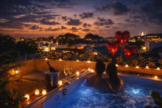 Casa Alegre- Colonial House 1789 Jacussi, Old City - 8