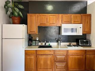 Capitol Reef -Mini-Suite w/ Kitchenette - 6