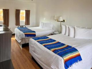 Bryce Canyon Mini-Suite w/ Kitchenette - 0