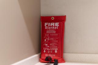 الاخشبان - 3