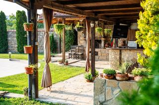 Vila Nikolina Guesthouse - 6