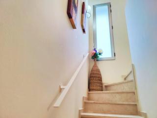 Coqueto adosado planta baja con pequeño jardín privado y salida a piscina - 6